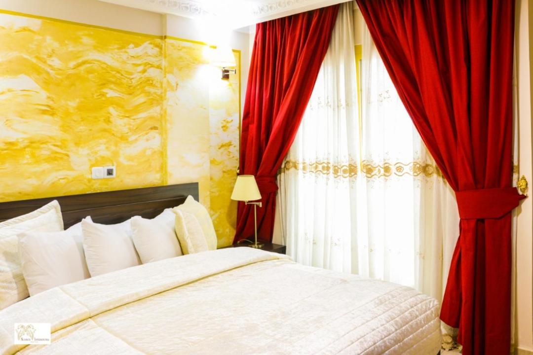 Noubou International Hotel ดูอาลา ภายนอก รูปภาพ