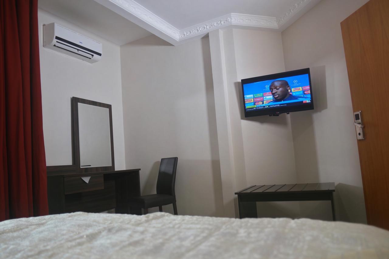 Noubou International Hotel ดูอาลา ภายนอก รูปภาพ