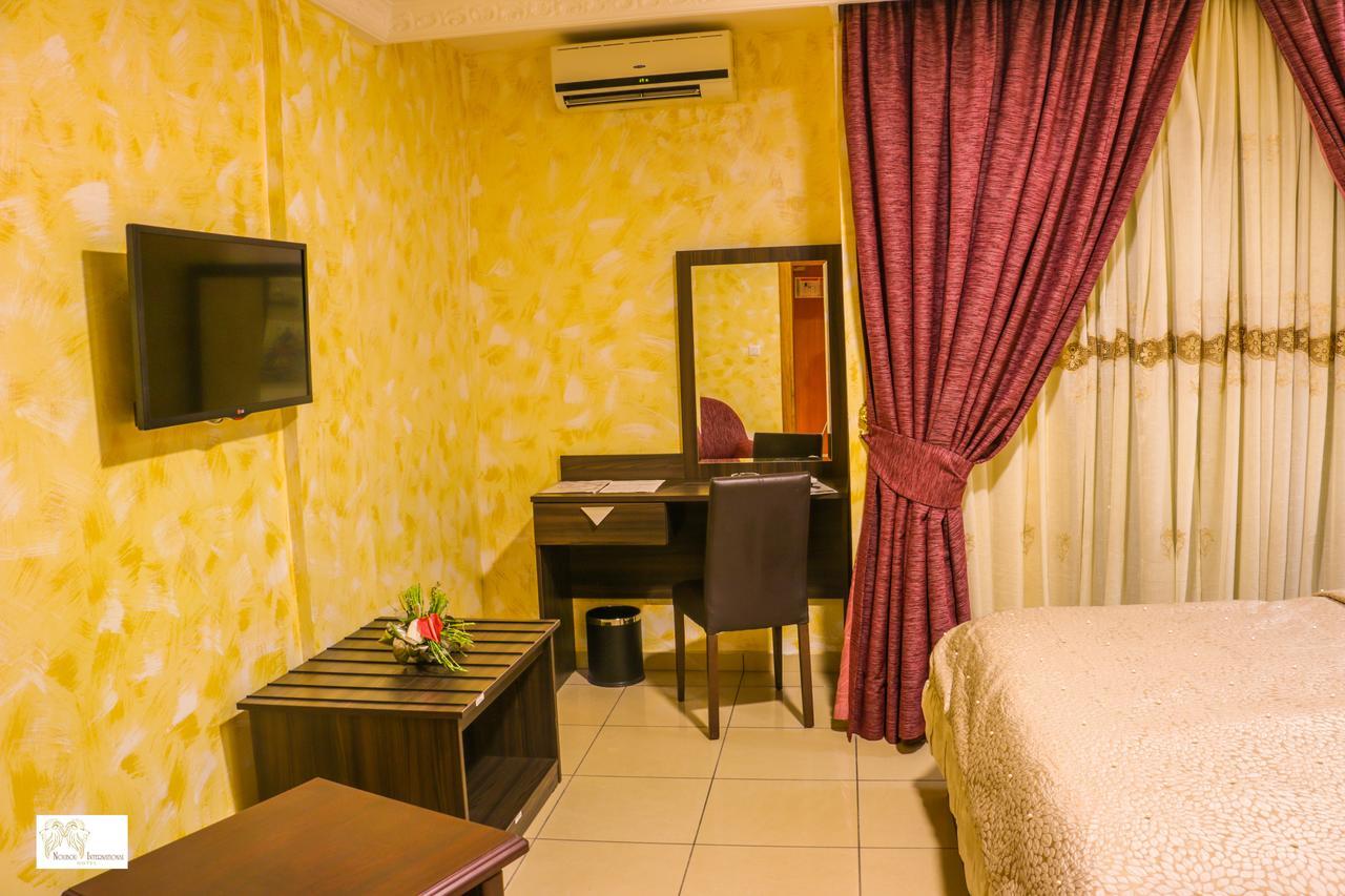 Noubou International Hotel ดูอาลา ภายนอก รูปภาพ